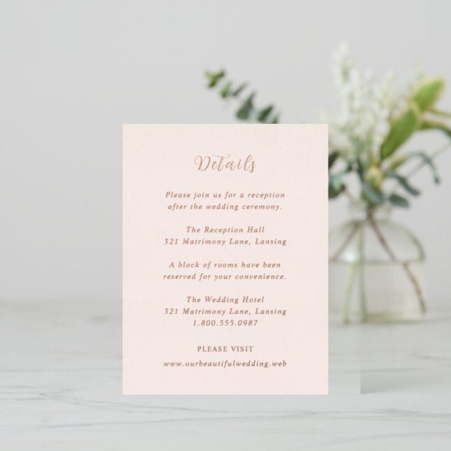 Carte Postale D'invitation À Feuilles D'aluminium Modern Earthy Neutral Wedding Foil Enclosure Card (Debout devant)