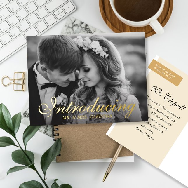 Carte Postale D'invitation À Feuilles D'aluminium Présentation de la photo d'élopement de Script (Créateur téléchargé)
