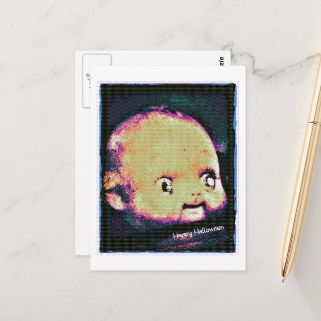 Carte Postale Doll Head 8 Bit Glitch Halloween (Devant/Arrière en situation)