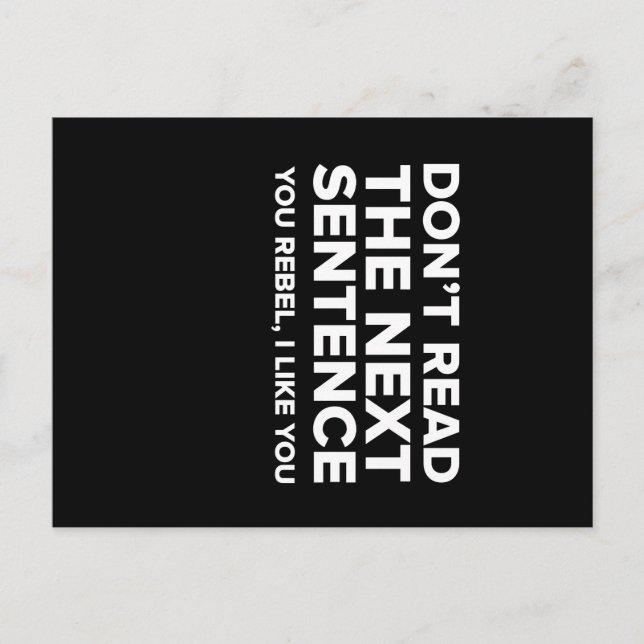 Carte Postale Drôle Ne Lis Pas Mon T-shirt (Devant)