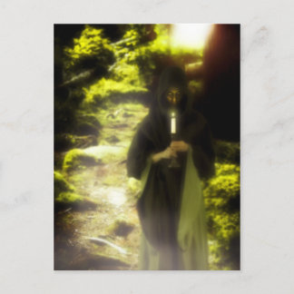 Carte Postale druide femelle en forêt