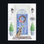 Carte postale du Faire-part de déménagement de Ter<br><div class="desc">Annoncez votre nouvelle adresse avec notre faire-part élégante avec un Terrier frontalier,  une porte d'entrée bleue,  un tapis de bienvenue,  une ardoise,  des topiaires et une couronne fleurie posée sur un arrière - plan en brique grise.</div>