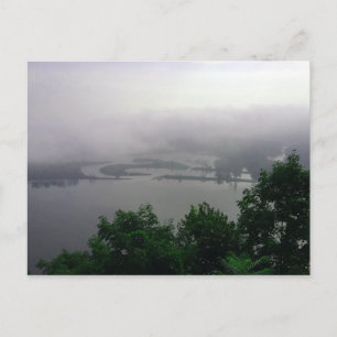 Carte postale du matin brumeux du fleuve Mississip