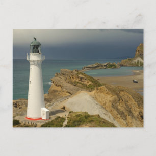 Carte postale d'un phare surplombant l'océan