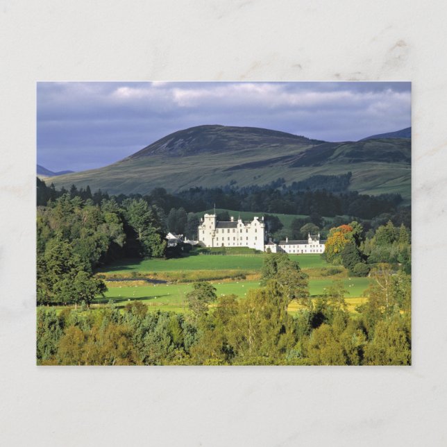 Carte Postale Écosse, Tayside, château de Blair. Dans un champ é (Devant)