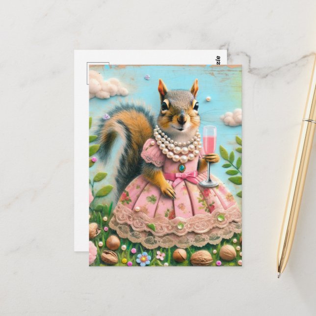 Carte Postale Écureuil mignon dans une robe rose avec une boisso (Devant/Arrière en situation)