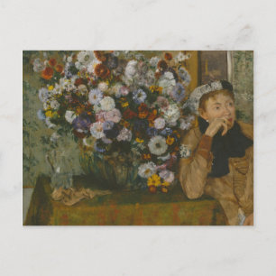 Carte Postale Edgar Degas   Une femme assise à côté d'un vase de