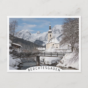 Carte Postale Eglise dans la neige avec Alpes montagnes en hiver