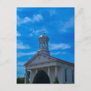 Carte Postale Église historique blanche avec vue sur le clocher 