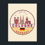 Carte Postale Emblème de la skyline de la ville de Cologne en Al<br><div class="desc">Cologne minimaliste,  design artistique coloré mettant en vedette les monuments et les lieux emblématiques de la ville en Allemagne.</div>