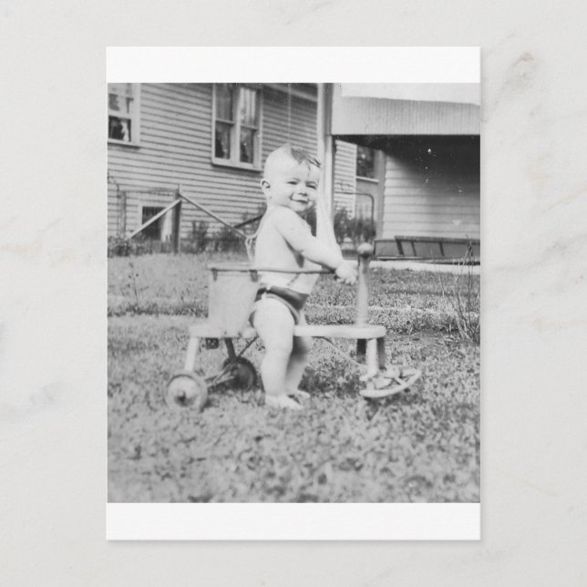 Carte Postale Enfant des années 1950 à Walker (Devant)