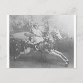 Carte Postale enfant sur cheval carrousel