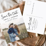 Carte Postale Enregistrer la date Boho minimaliste photo moderne<br><div class="desc">Capturez l'essence de votre histoire d'amour avec notre carte postale minimaliste Save the Date Boho Photo Modern. Cette carte postale allie minimalisme contemporain et charme bohème, ce qui en fait le choix idéal pour annoncer votre prochain mariage. Avec votre photo de fiançailles, cette carte postale devient un souvenir tangible que...</div>
