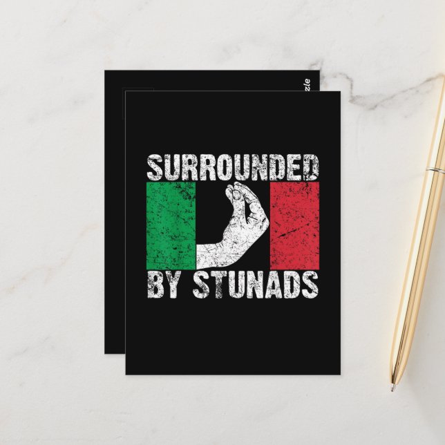 Carte Postale Entouré de Stunads (Devant/Arrière en situation)