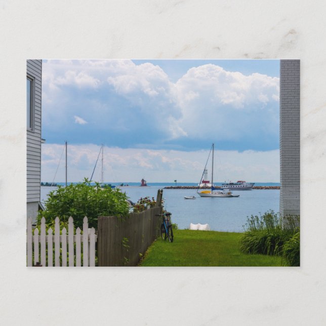 Carte Postale Entre les maisons (Devant)