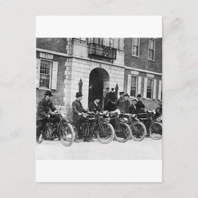 Carte Postale Escadron de moto, début des années 1900 (Devant)