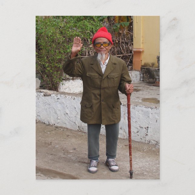 Carte Postale Est-ce que ce pourrait être Oncle Ho ? (Devant)