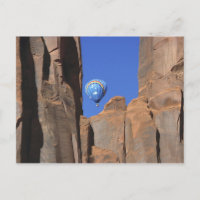 États-Unis, Utah, Monument Valley. Une montgolfièr