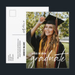 Carte Postale Faire-part Baccalauréat en sciences Custom Graduate Photo<br><div class="desc">Voici notre "Bachelor of Science Custom Graduate Photo Graduation Faire-part Postcard" - une façon personnalisée et festive d'annoncer la réalisation de votre baccalauréat. Cette carte postale présente une photo personnalisable du diplômé en plus de son titre, capturant l'essence de cette étape importante. Customisez chaque détail pour rendre ce faire-part unique...</div>