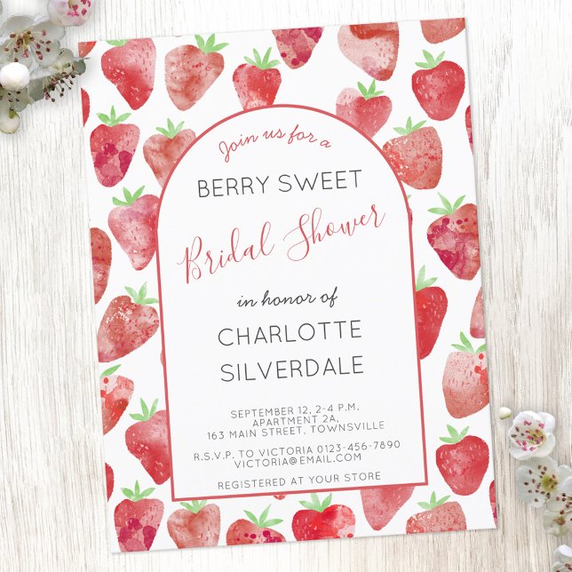 Carte Postale Faire-part de mariage avec fraise (Strawberry watercolor berry sweet bridal shower personalized invitation)