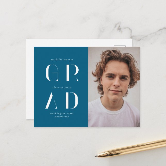Carte Postale Faire-part de remise de diplômes en écriture moder (Devant/Arrière en situation)