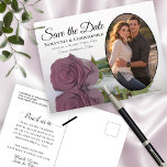 Carte Postale Faire-part Dusty Mauve Rose Oval Photo Wedding Enregistrer La<br><div class="desc">Ces belles cartes postales sont une merveilleuse façon de faire savoir à vos amis et votre famille de sauver la date pour votre prochain mariage. Elles présentent un design élégant, élégant, élégant et romantique, avec un seul rose à long tige poussiéreux ou un rose de couleur mauve rose réfléchissant dans...</div>