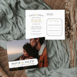 Carte Postale Faire-part Elégant cadre photo superposition Enregistrer la d<br><div class="desc">Chic vintage photo mariage carte postale Enregistrer la Date. Le design comprend votre photo fiançailles avec un cadre de tabulation simple et élégant et de l'espace pour votre date de mariage et les noms de mariée et de mariée sur le devant. Un élégant mélange de typographie traditionnelle et de script...</div>