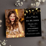 Carte Postale Faire-part Fête d'anniversaire des stars de l'or noir enregis<br><div class="desc">Une photo Sauvez la date pour un 30e anniversaire (ou n'importe quel âge) Sur le devant : Ajoutez une photo de taille verticale. Une couleur arrière - plan noire classique,  décorée de faux étoiles dorées. Personnalisez et ajoutez un nom et des détails. Lettres blanches. Pour lui et elle.</div>