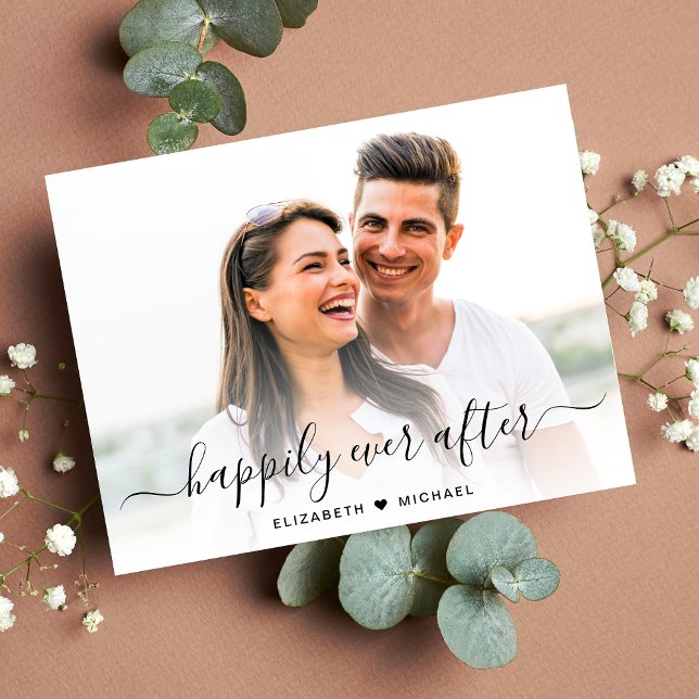 Carte Postale Faire-part Fiançailles de superposition photo de script chic (A chic happily ever after photo engagement announcement)