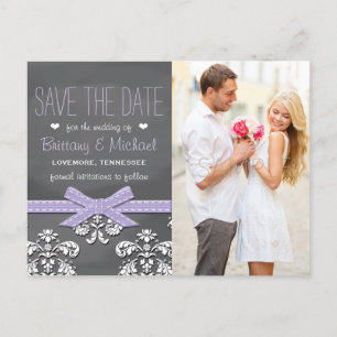 Carte Postale Faire-part Lavender Chalkboard Lace Bow Enregistrer la date