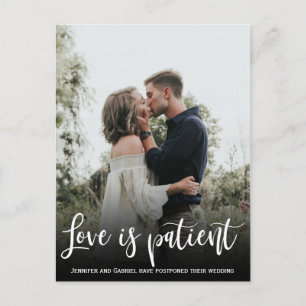 Carte Postale Faire-part Mariage Amour est Patient Reporté Simple Photo