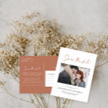 Carte Postale Faire-part Mariage de typographie décontracté moderne en terr<br><div class="desc">Ecriture moderne élégant élégant mariage typographie enregistrer la date carte postale photo. Design minimaliste moderne et élégant. La couleur de terre cuite peut être customisée.</div>