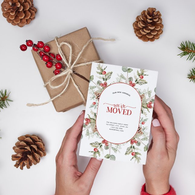 Carte Postale Faire-part Nous avons déménagé Winter Pine Red Berry (Celebrate the new beginning with this festive 'We've Moved" postcard!
)