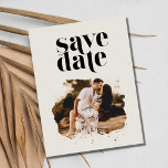 Carte Postale Faire-part Photo de mariage de destination de plage Enregistr<br><div class="desc">Ne sacrifiez pas le style lorsque sur un budget avec ces modernes Beach Destination Wedding Photo Enregistrer la Date cartes postales. Avec un design de typographie simple et moderne et votre photo de fiançailles préférée, ces dates vous donnent le ton pour votre prochain mariage sur la plage. Ajoutez votre photo...</div>