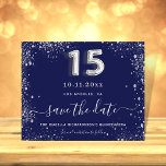 Carte Postale Faire-part Quinceanera marine bleu argent enregistrer la date<br><div class="desc">Une fête branchée Save the Date pour une Quinceañera, 15e anniversaire. Un arrière - plan bleu marine décoré de parties scintillant faux argenté, brille. La couleur bleue est inégale. Personnalisez et ajoutez une date et un nom/âge. Le texte : Save the Date est écrit avec un grand script de style...</div>