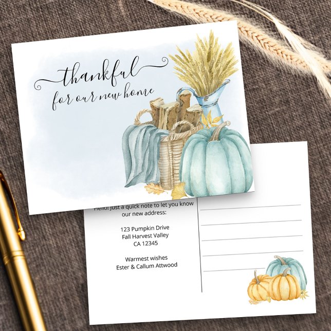 Carte Postale Faire-part Reconnaissant pour la Maison Neuve Citrouille Rust (New Address postcard with thankful sentiment and fall harvest design)