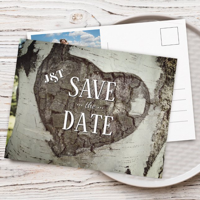 Carte Postale Faire-part Rustic Wood Heart Photo Enregistrer la date (Rustic Wood Heart Photo Save the Date Announcement Postcard)