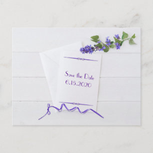 Carte Postale Faire-part Sauvegarder la date avec des fleurs violettes