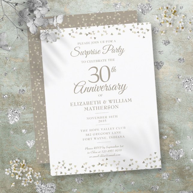 Carte Postale Faire-part Surprise Party 30e Anniversaire Coeurs Confetti (Surprise Party 30th Anniversary Hearts Confetti Announcement Postcard)