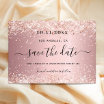 Carte Postale Faire-part Sweet 16 parties scintillant rose pâle enregistrer<br><div class="desc">Une carte Save the Date pour une fête Sweet 16, 16e anniversaire. Un arrière - plan à l'allure métallique rose vif décoré de poussière de parties scintillant rose en faux or. Personnalisez et ajoutez une date et un nom/âge. Le texte : Save the Date est écrit avec un grand script...</div>