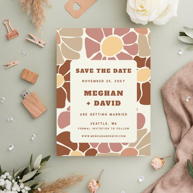 Carte Postale Faire-part Terracotta Rétro Groovy Boho Chic Enregistrer La D (Terracotta Retro Groovy Boho Chic Save The Date Announcement Postcard)