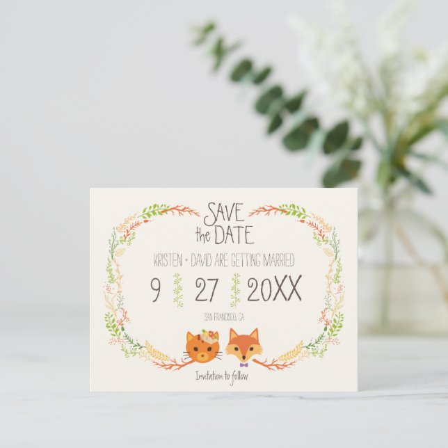 Carte Postale Faire-part Whimsical Woodland Chat & Fox mariage Enregistrer  (Debout devant)
