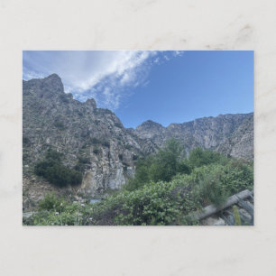 Carte Postale Falaises de montagne robustes Végétation verte Cie
