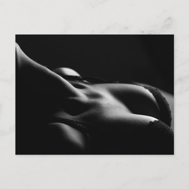 Carte postale féminine sexy en noir et blanc (Devant)