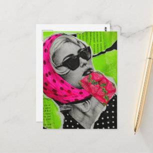 Carte Postale Femme au sac à main à la purée de fraises Collage 