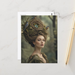 Carte Postale Femme avec un nid dans ses cheveux