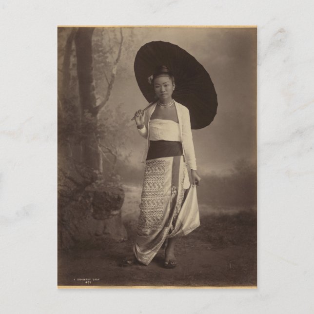 Carte Postale Femme birmane (Devant)