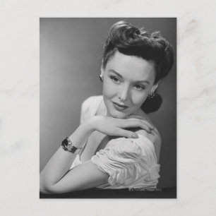 Carte Postale Femme dans le gown du soir