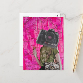 Carte Postale Femme drôle avec un collage de tête d'appareil pho