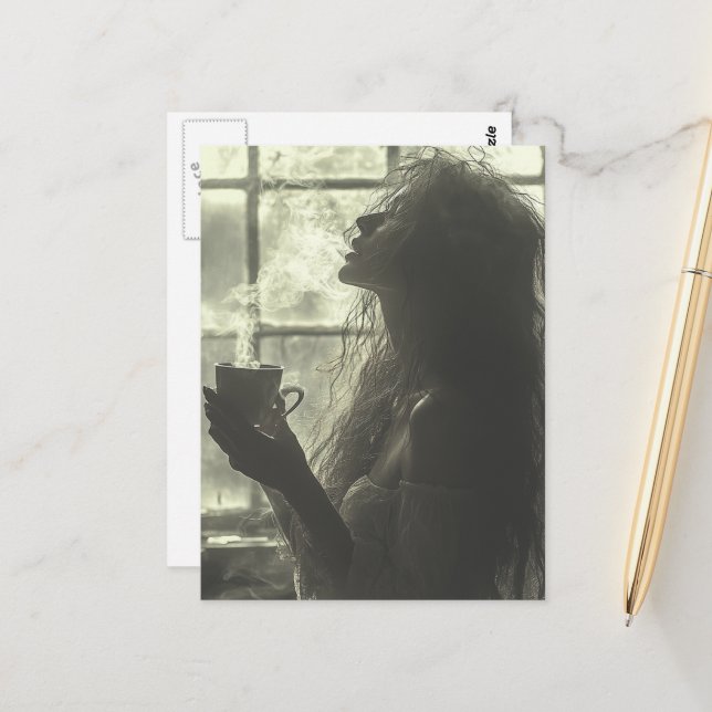 Carte Postale Femme Jouit de Thé Fumant (Devant/Arrière en situation)